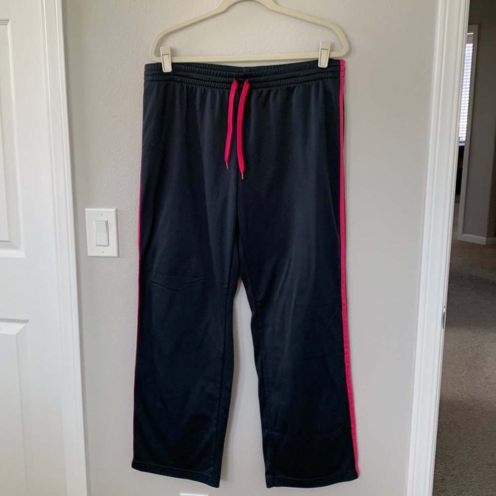 DANSKIN NOW ATHLETIC PANTS